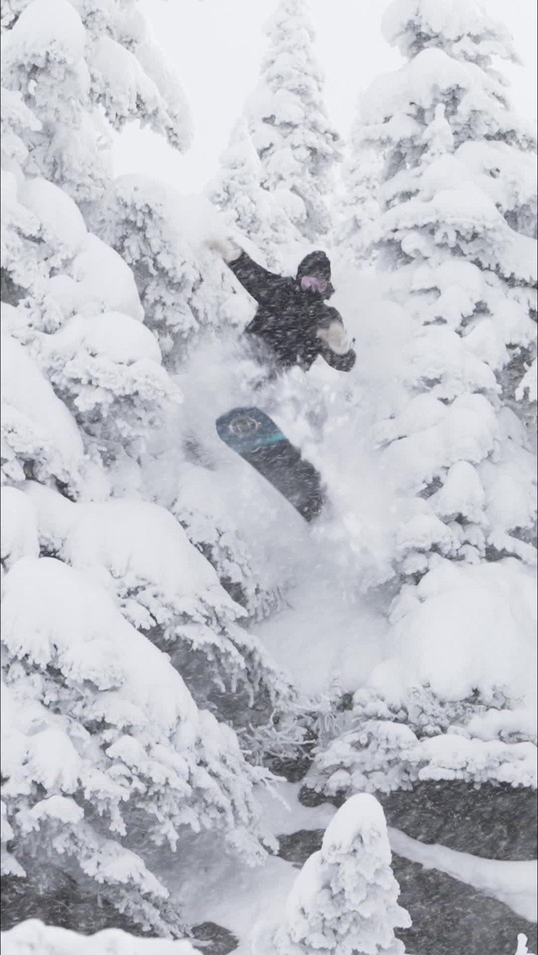 Die erste selbstschließende Zwei-Riemen-Bindung der Welt, die perfekt mit jedem Snowboardboot harmoniert – die Nidecker Supermatic ist zurück!🔥 Jetzt in neuen Farben 🔥